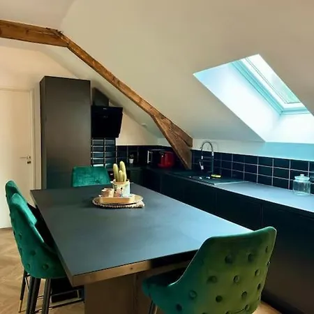 L Emeraude Apartment *