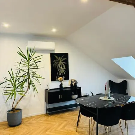 L Emeraude Apartment